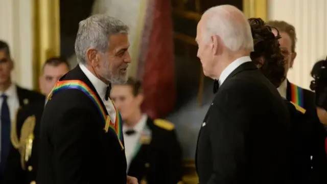 Clooney Urges Biden to Withdraw from Presidential Race... Is Art Transforming into Reality?