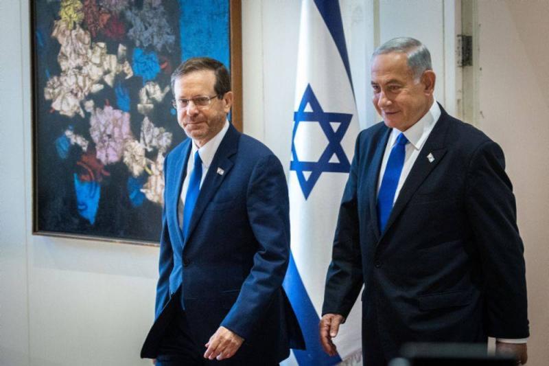 Title: Amidst Crises and Protests, Israeli President Supports Netanyahu