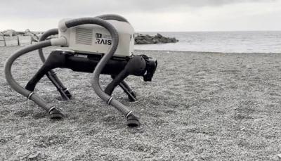 Robot "VERO" Collects Trash from Beaches