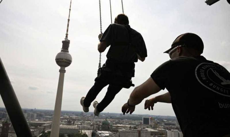 Berlin Offers Thrill Seekers a Chance to Ride the Highest Swing in Europe