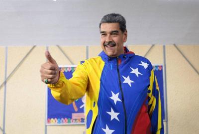 Maduro Attacks "WhatsApp" and Calls for Boycott