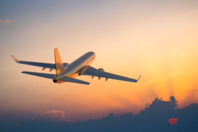 Study: The Risk of Dying in a Plane Crash is Steadily Decreasing Over Recent Decades