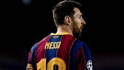 قصة ميسي مع برشلونة لم تنتهِ!
