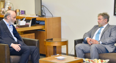 Ja'ja Discusses Electricity Issues with Efram