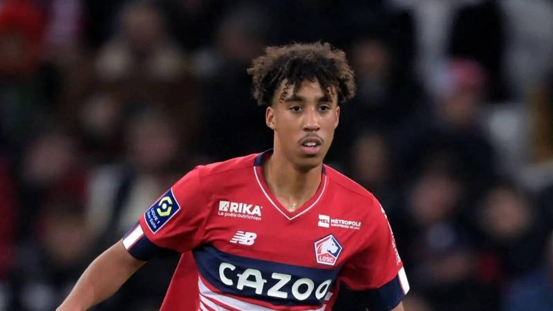 Despite His Injury, United Signs Euro