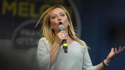 رئيسة وزراء إيطاليا تصل إلى بيروت