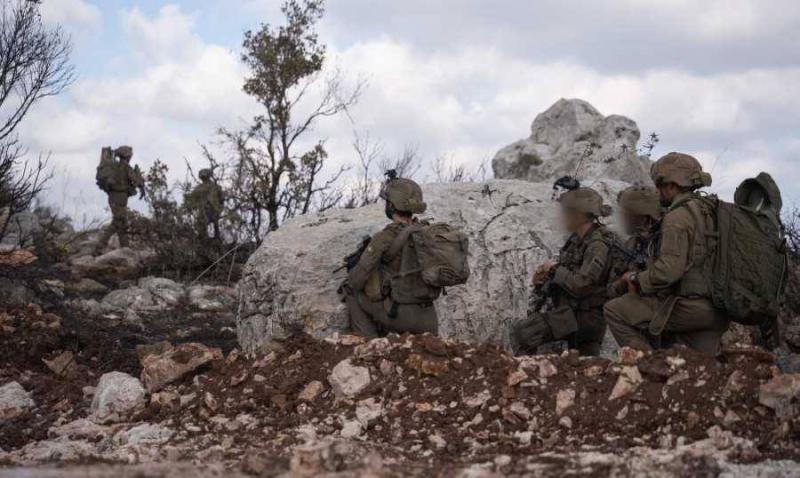 Israeli Airstrikes Target Hezbollah Leader and Infrastructure in Southern Lebanon