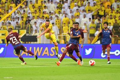 النصر يقلب تأخره ليحقق فوزا مثيرا 4-3 على عشرة لاعبين من البطائح