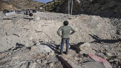 بين لبنان وسوريا... معبرٌ واحد لا يزال قيد الخدمة بعد القصف