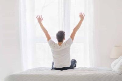 6 عادات تخلص منها للاستيقاظ مع شعور بالانتعاش والنشاط