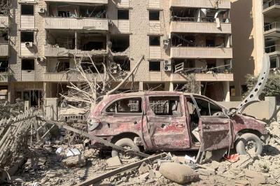 انهيار مبنى في برج البراجنة إثر غارة إسرائيلية ضربت المنطقة اخيرا