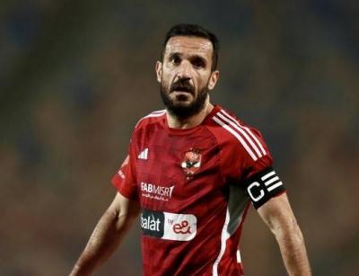 رسميا.. الأهلي المصري يعلن موعد رحيل علي معلول