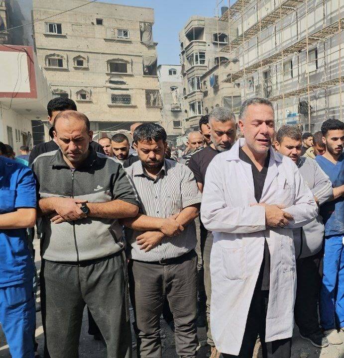 مدير مستشفى كمال عدوان يبحث عن قبر لنجله