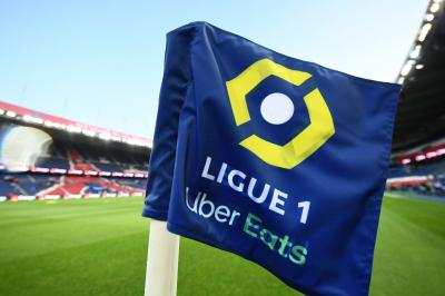 محققون ماليون يفتشون مكاتب رابطة الدوري الفرنسي لكرة القدم