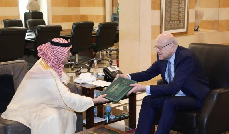 ميقاتي يتسلم من بخاري دعوة للمشاركة في قمة الرياض