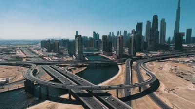 دبي.. إنفاق 4.4 مليار دولار على تطوير الطرق الرئيسية