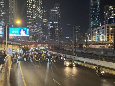 اندلاع مواجهات بين محتجين والشرطة الإسرائيلية في تل أبيب (فيديو)