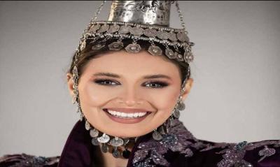 بالصور - ندى كوسا تلفت الأنظار بالزي الوطني في المكسيك