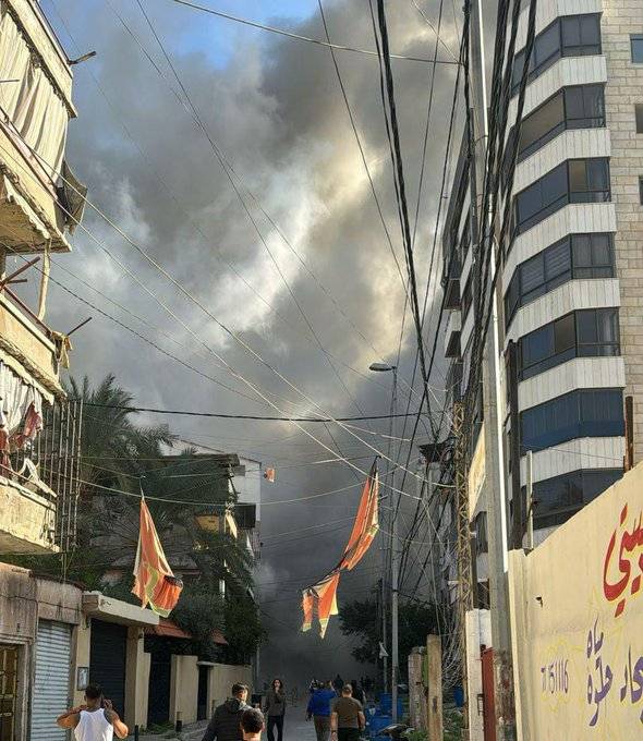 بعد الانذار ...غارات عنيفة على برج البراجنة على مقربة من مدرج المطار  (فيديو)