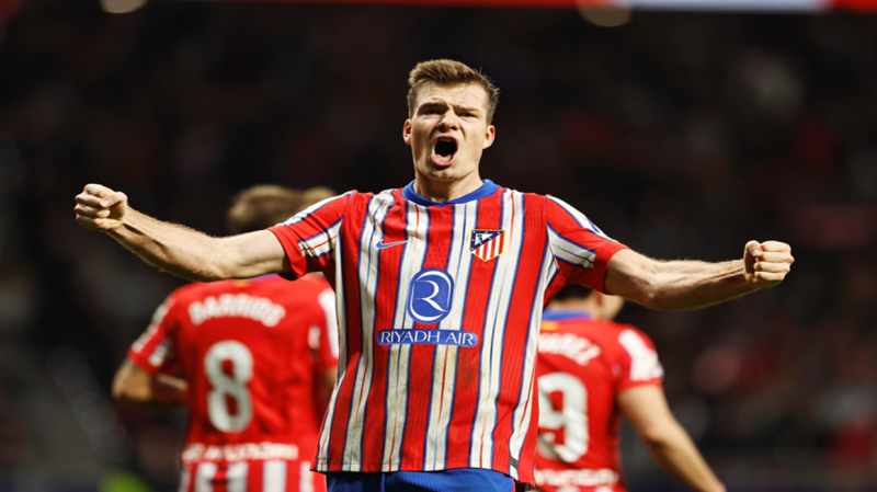 أتلتيكو مدريد يضيق الخناق على برشلونة في 
