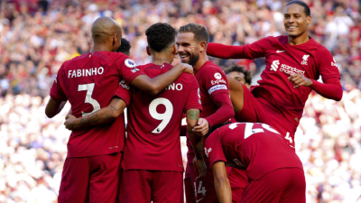 ليفربول يعادل رقما قياسيا في الدوري الإنجليزي