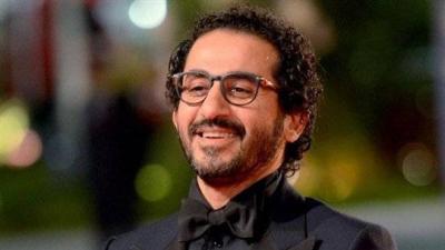 بعد 20 عامًا... أحمد حلمي يعود إلى المسرح