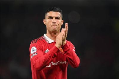 يونايتد يحسم أمر عودة رونالدو لناديه السابق