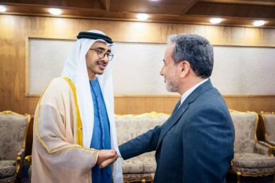 عبدالله بن زايد يبحث التطورات الإقليمية مع وزير خارجية إيران