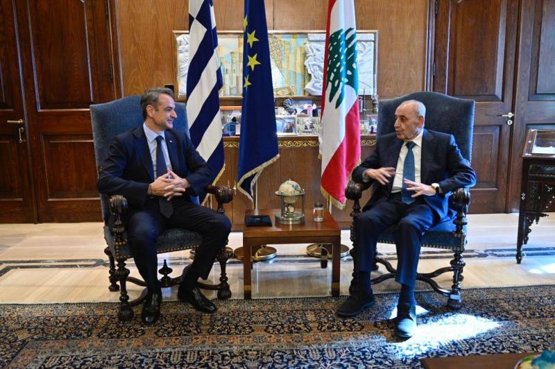 رئيس وزراء اليونان: نأمل انتخاب رئيس جديد للبنان