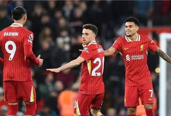 هدف جوتا المتأخر يمنح ليفربول التعادل أمام فولهام