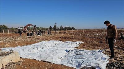 مسؤول حقوقي: مقبرة جماعية في سوريا تحوي 100 ألف جثة