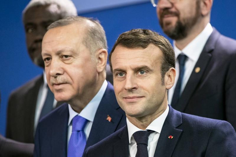 ماكرون وأردوغان يناقشان الانتقال السياسي في سوريا