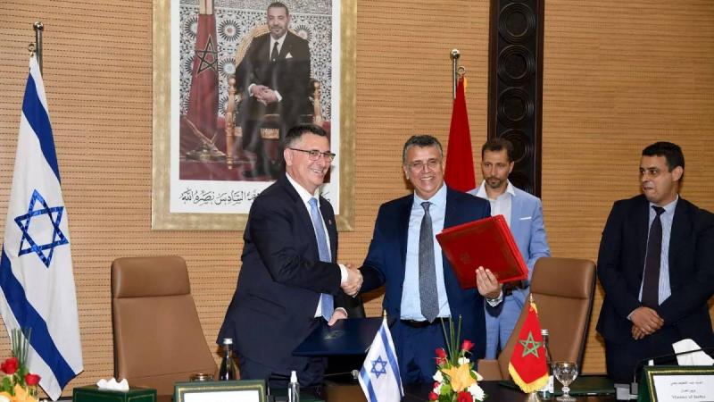 سابقة.. دولة عربية تسلم فلسطينياً لتل أبيب