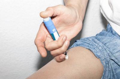 بعد إصابة مشاهير بشلل المعدة.. ماهي مخاطر حقن التخسيس؟