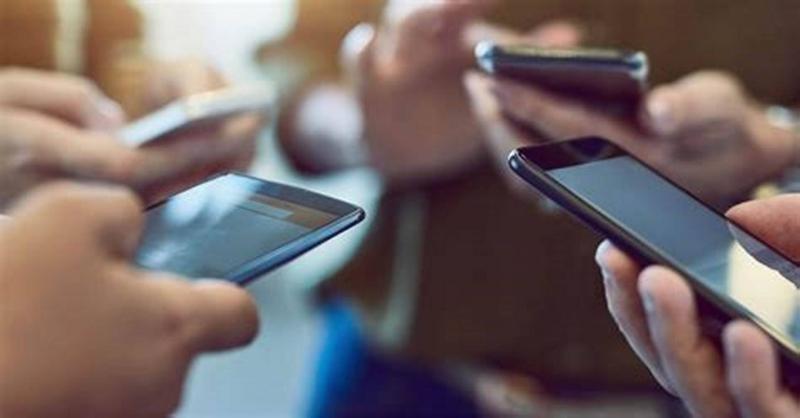 قرار جديد بشأن الهواتف المحمولة في مصر..