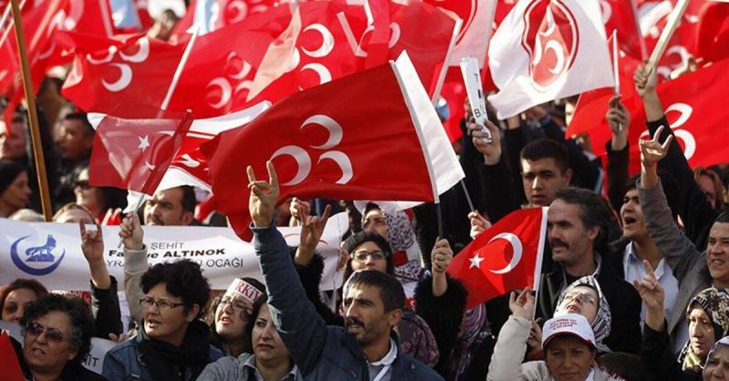 الآلاف يتظاهرون في تركيا.. إليكم التفاصيل