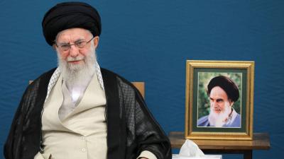 خامنئي يتلقى تقريراً عن وضع إيران مع حلفائها