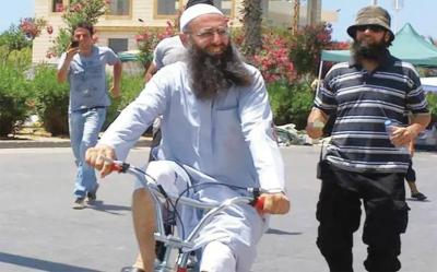 مسلّحون في سوريا يطالبون بإطلاق سراح أحمد الأسير (فيديو)