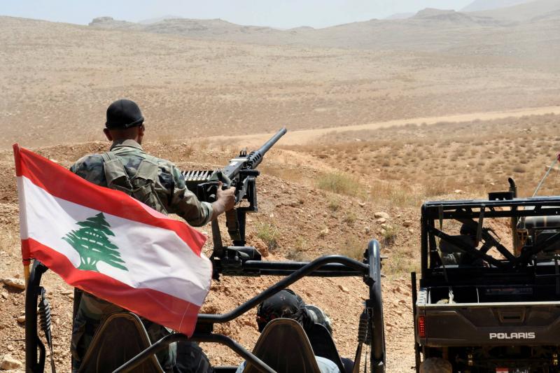 اشتباكات عنيفة بين الجيش اللبناني ومسلحين سوريين