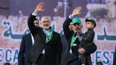 من يُقرر فى 