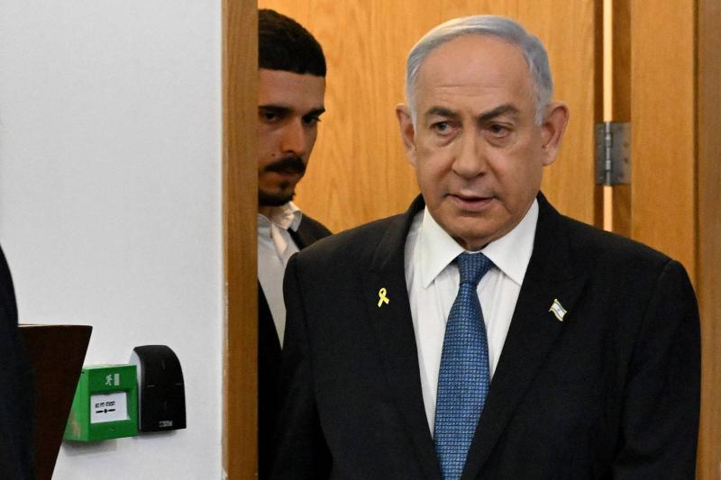 نتنياهو يغادر المستشفى