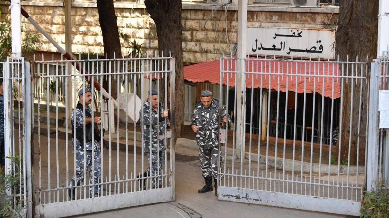 اعتصام أمام قصر العدل احتجاجا على توقيف القرضاوي