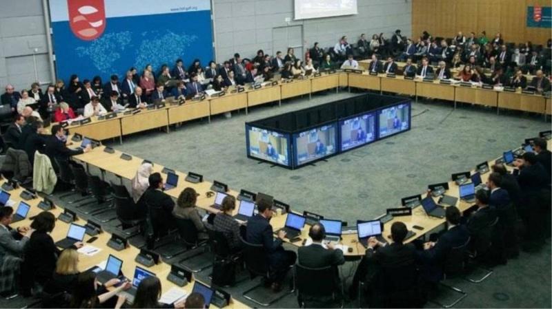 ضوء أخضر من المرشد يتيح مناقشة انضمام إيران لـ