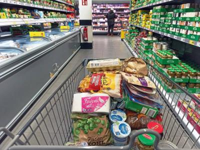 إغلاق سوبر ماركت في ألمانيا بعد إصابة الزبائن بمشاكل تنفسية!
