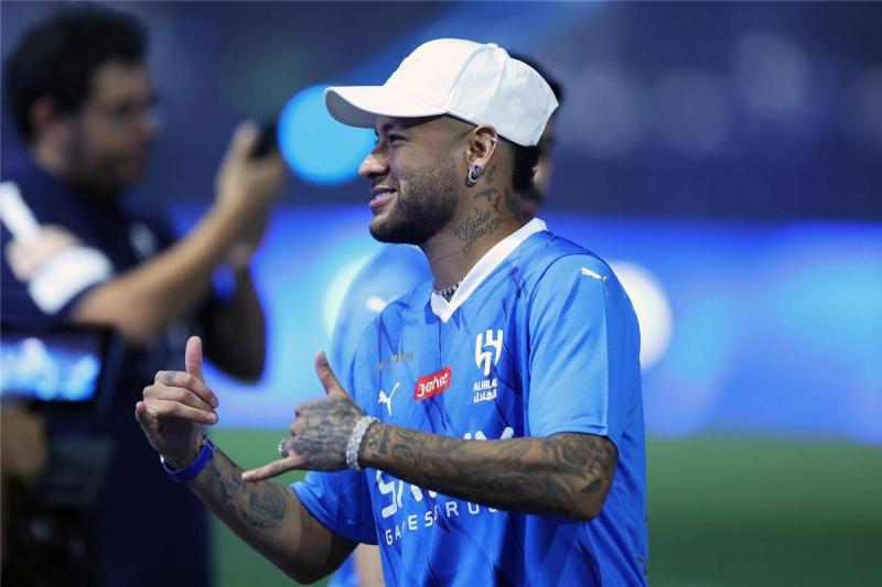 غياب نيمار عن تدريبات الهلال بسبب وعكة صحية