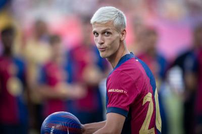 برشلونة يقدم طعنا على رفض قيد أولمو وفيكتور