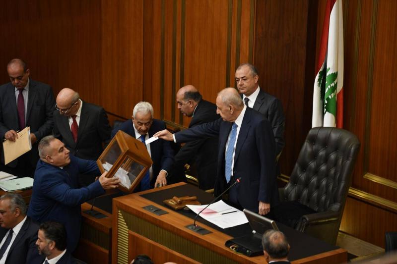 مجلس النواب اللبناني يفشل بانتخاب رئيس في الدورة الأولى...71 صوتاً لجوزف عون