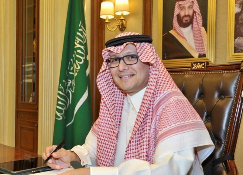 البخاري يغادر إلى الرياض