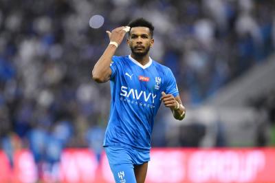 السعودية.. لقطة بين علي البليهي ومدرب الهلال تخطف الأنظار