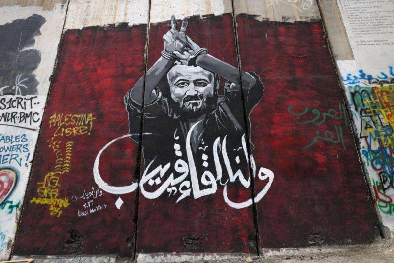 ماذا نعرف عن البرغوثي الذي يتردد اسمه ضمن صفقة الرهائن؟
